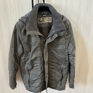 Zara Boy’s Gray Puffer Jacket